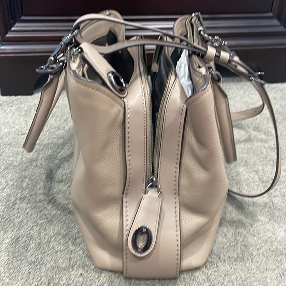 Beige Coach Crossbody - Picture 7 of 9